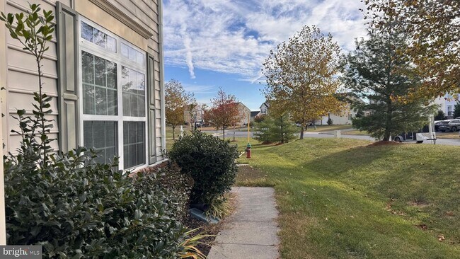 Building Photo - 110 Gate Stone Ln
