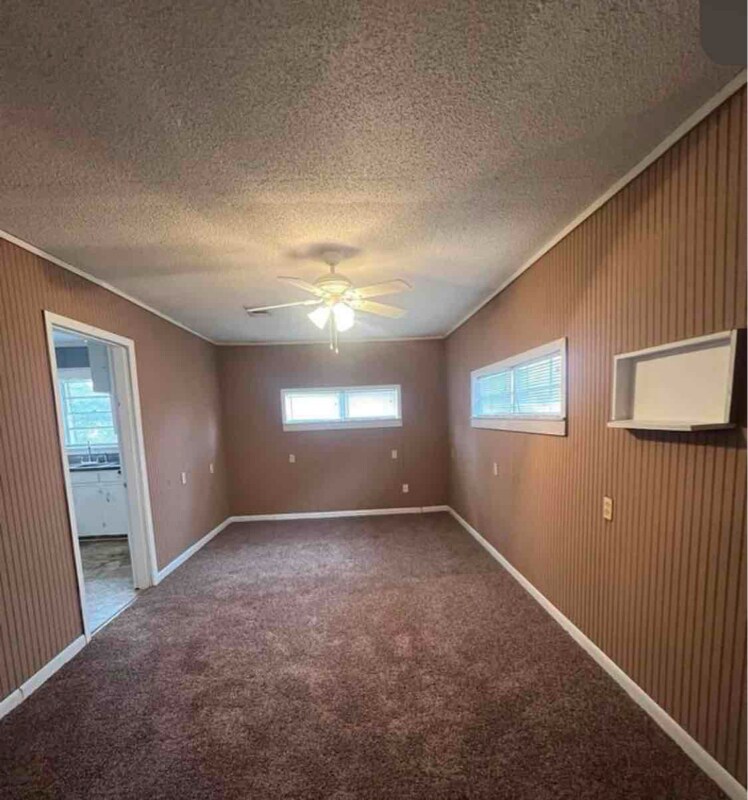 Building Photo - 134 Fairlane Dr