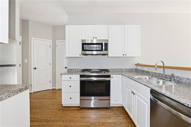 Building Photo - 315 Mirramont Ct