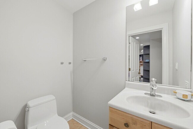 Building Photo - 2181 2nd St