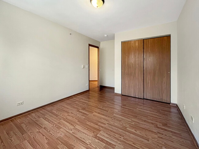 Building Photo - 1524 W Sand Bar Ct