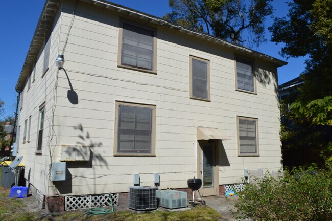 Building Photo - 2834 Downing St
