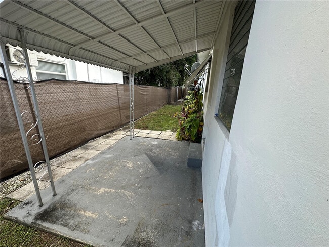 Building Photo - 2222 Jackson St