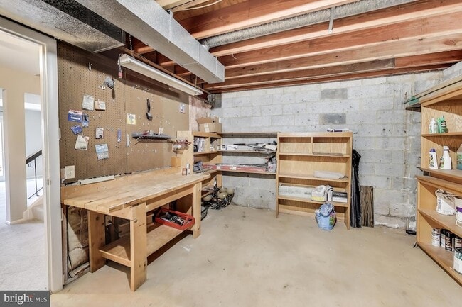 Building Photo - 18509 Owl Run Way