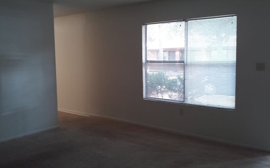 Living room - 52 5th Ave