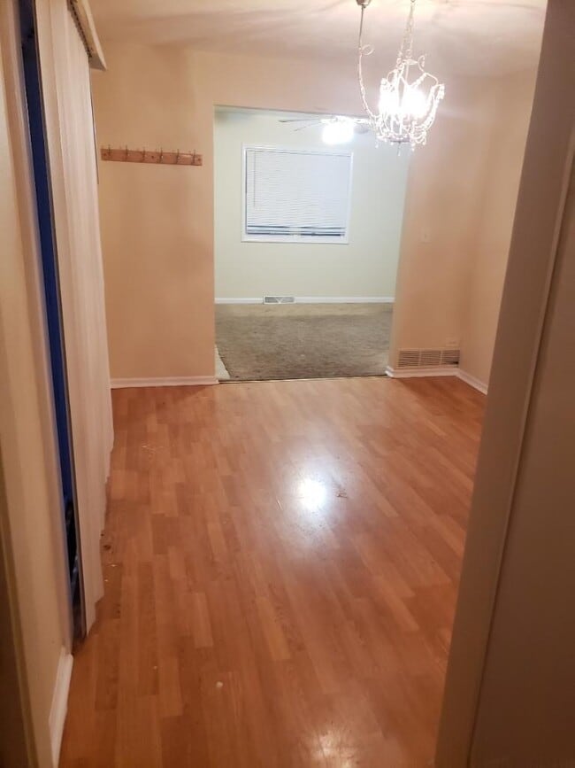 Building Photo - 829 Fulton Ave