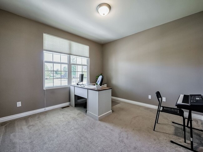 Building Photo - AVAILABLE NOW! Stunning South Lyon Home wi...