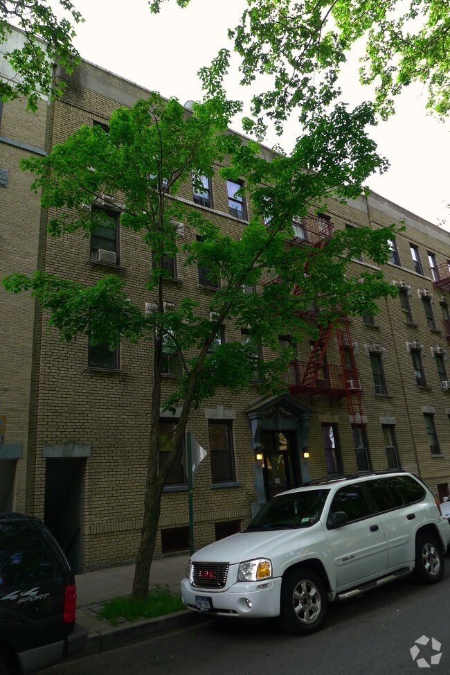 Primary Photo - 2217 19th St