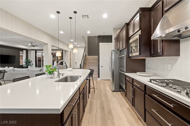 Building Photo - 258 Castellari Dr