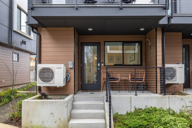 Building Photo - 7510 43rd Ave S