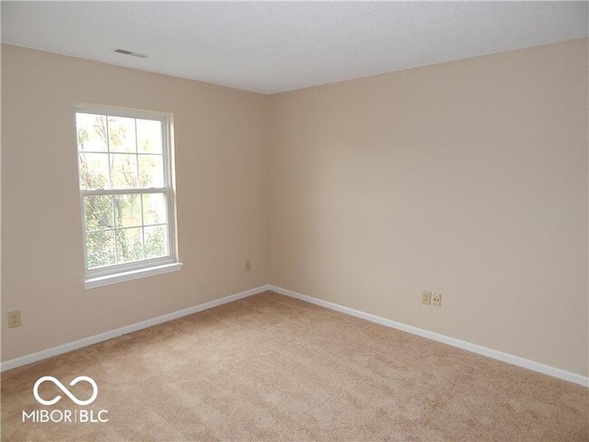 Building Photo - 10477 Blue Springs Ln