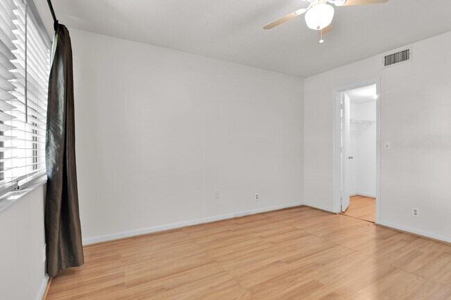 Building Photo - 1040 Homewood Blvd