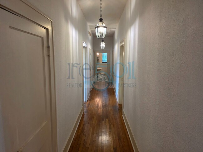 Building Photo - Charming 3BR Home in the Heart of Historic Argenta