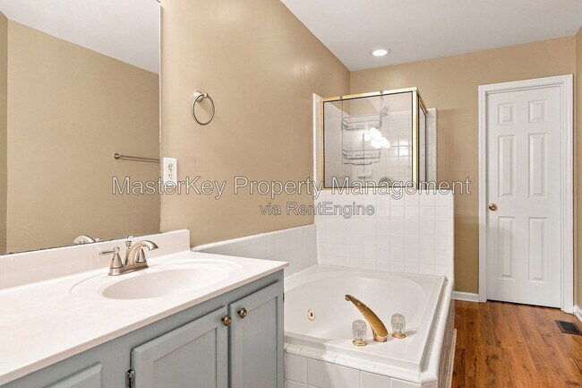 Building Photo - 217 Riverwalk Cir