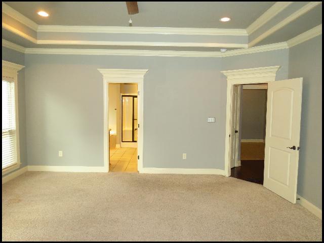 Building Photo - 3153 Stonewall Dr