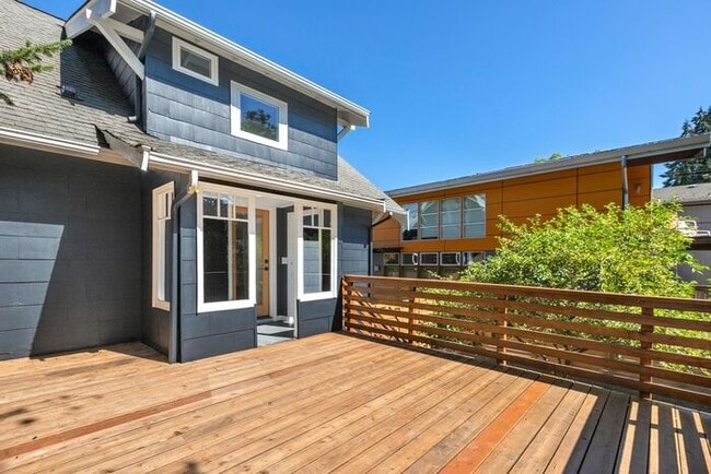 Building Photo - Stunningly Remodeled 1905 Beauty w/ AIR CO...