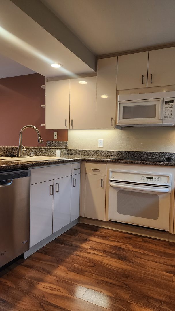 Building Photo - 1/2 Month FREE with Move In by September 5...