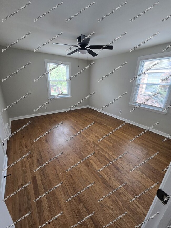Building Photo - Great Location All Brick 2 Story
