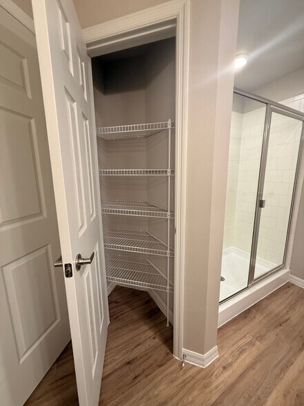 Building Photo - 3335 Grant Cove Cir