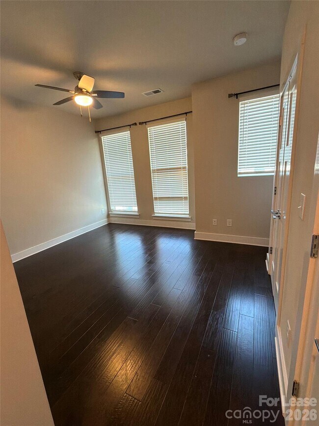 Building Photo - 1739 Cannon View Ln