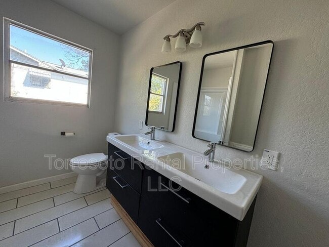 Building Photo - 152 Shadwell Dr