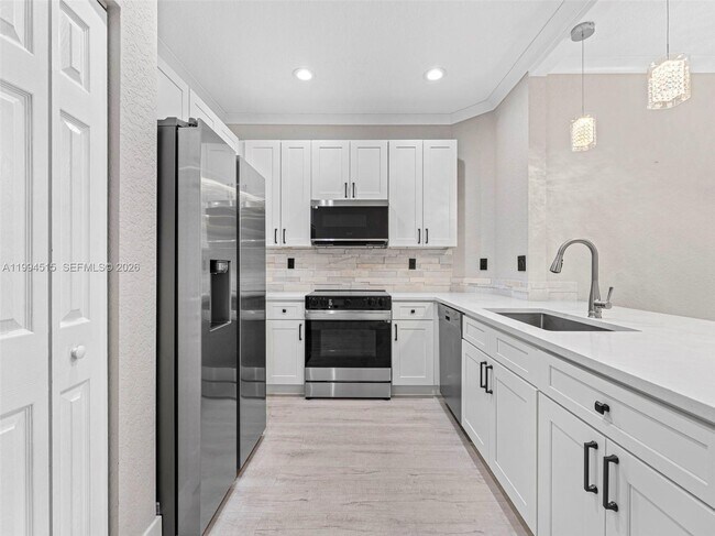 Building Photo - 4851 Bonsai Cir