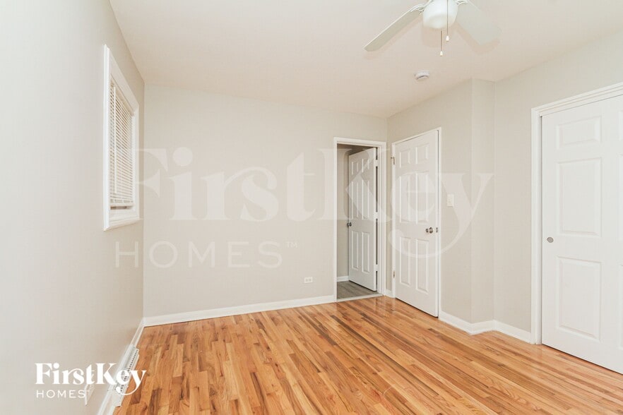 Building Photo - 7744 Lotus Ave