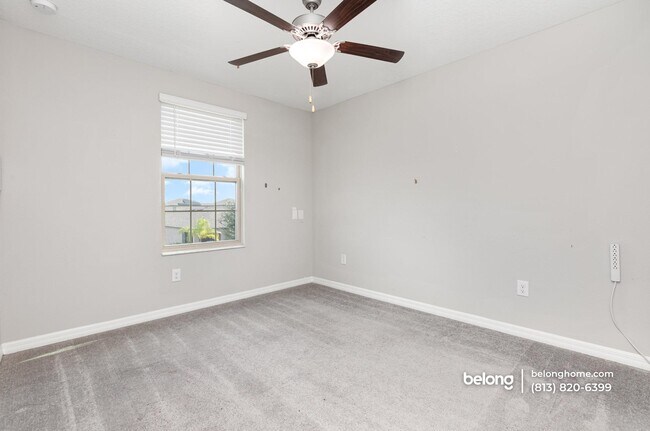 Building Photo - 6986 King Crk Dr