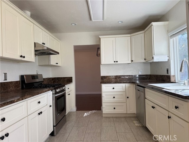 Building Photo - 1349 Deeplawn Dr