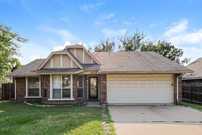 Primary Photo - 4214 Worth Forest Dr