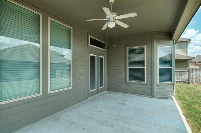 Building Photo - 108 Coral Bean Way
