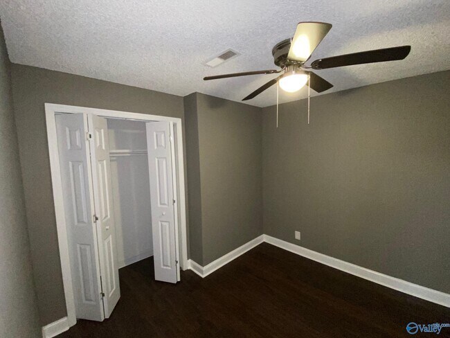 Building Photo - 2940 Hood Rd SW