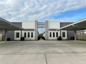 Building Photo - 2919 W Driftwood St