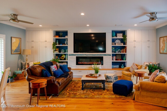 Building Photo - 18 Valentine St