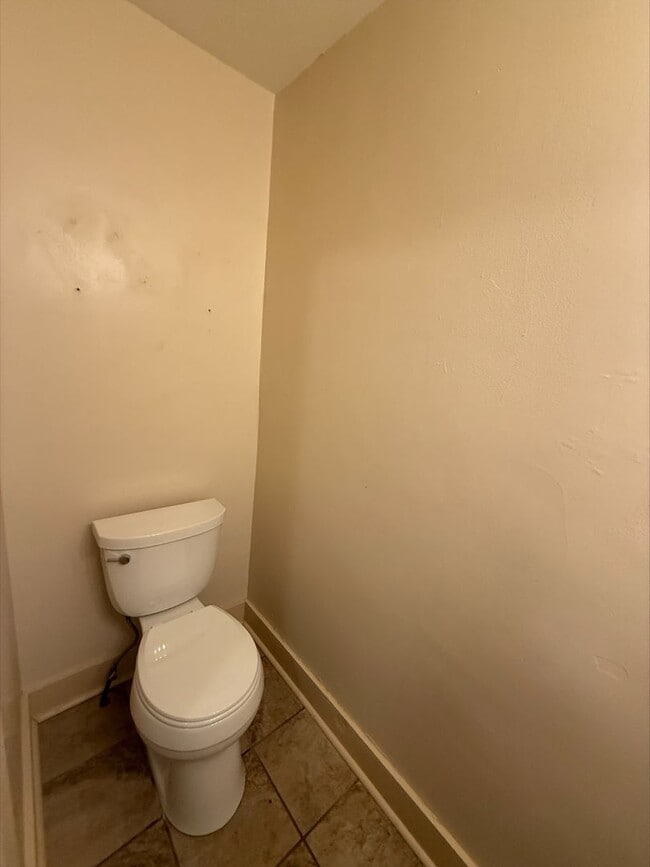 Building Photo - Remodeled Farm Home in Morristown 2 Bed + ...