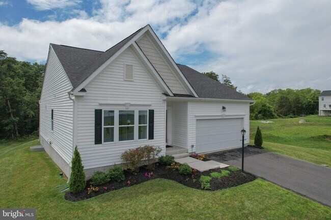 Building Photo - 79 Spatterdock Rd