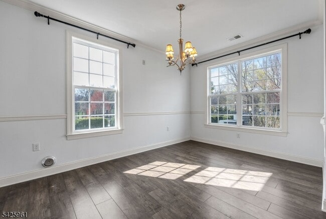 Building Photo - 63 Autumn Way