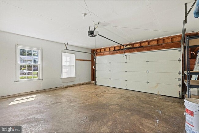 Building Photo - 13345 Point Rider Ln