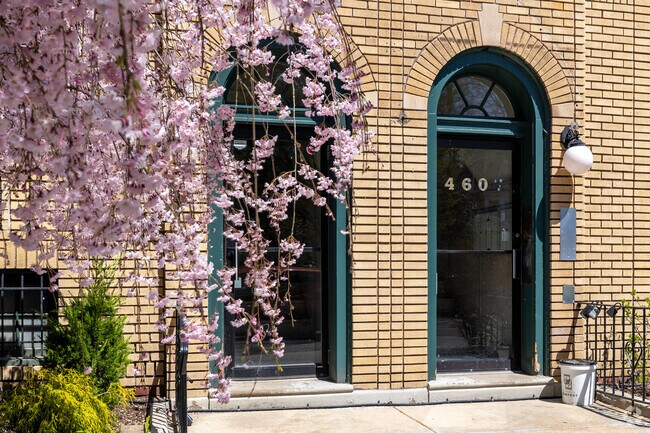 Building Photo - 4607-09 Cedar Ave.