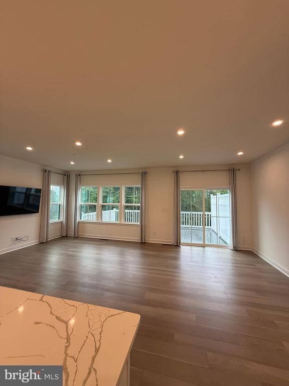 Building Photo - 605 Phalen Ct