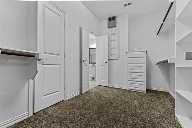 Building Photo - 2305 Hickey Dr