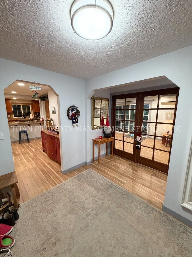 Building Photo - Country Comfort Meets Modern Living-Spacious 3BR Home with Shop and Hot Tub