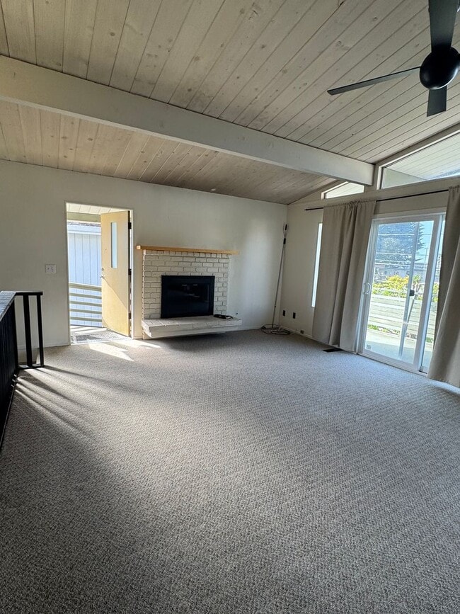 Building Photo - 3 bedroom home in Seacliff- Close to Seacl...