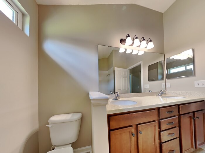 Building Photo - 83195 Purple Martin Dr