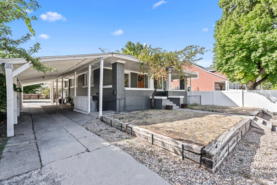 Building Photo - 430 S 400 W