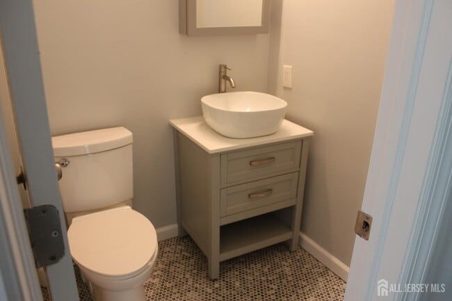 Building Photo - 83 Pheasant Run