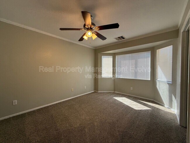 Building Photo - 22621 W Yavapai St