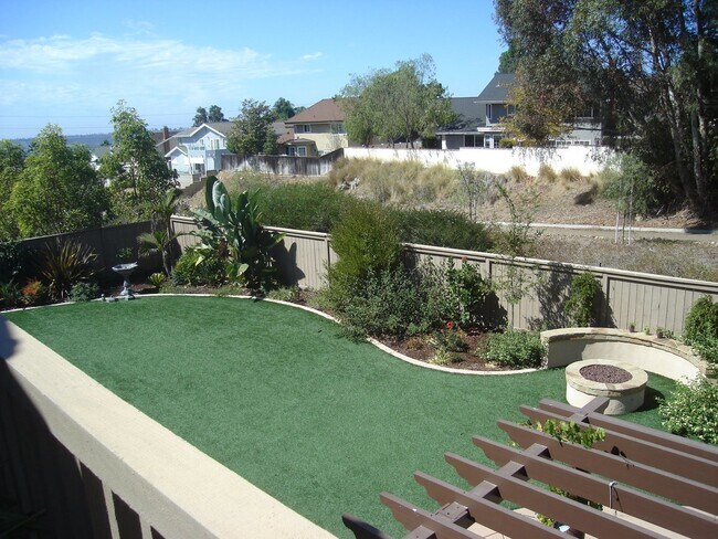 Building Photo - Gorgeous La Costa Executive Home – 5 Bed /...