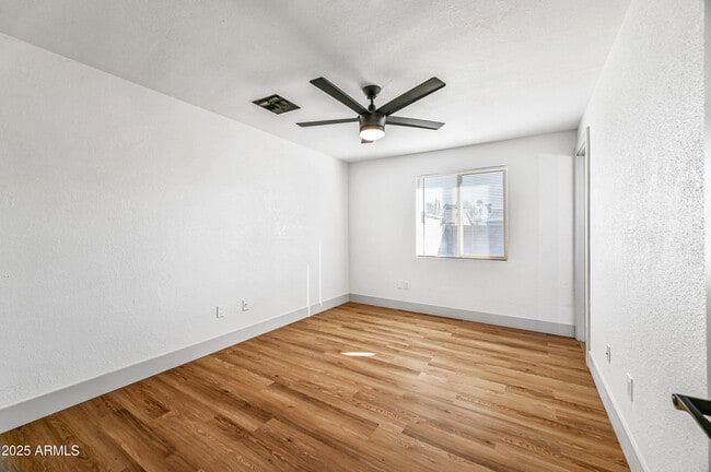 Building Photo - 3639 E Presidio Rd