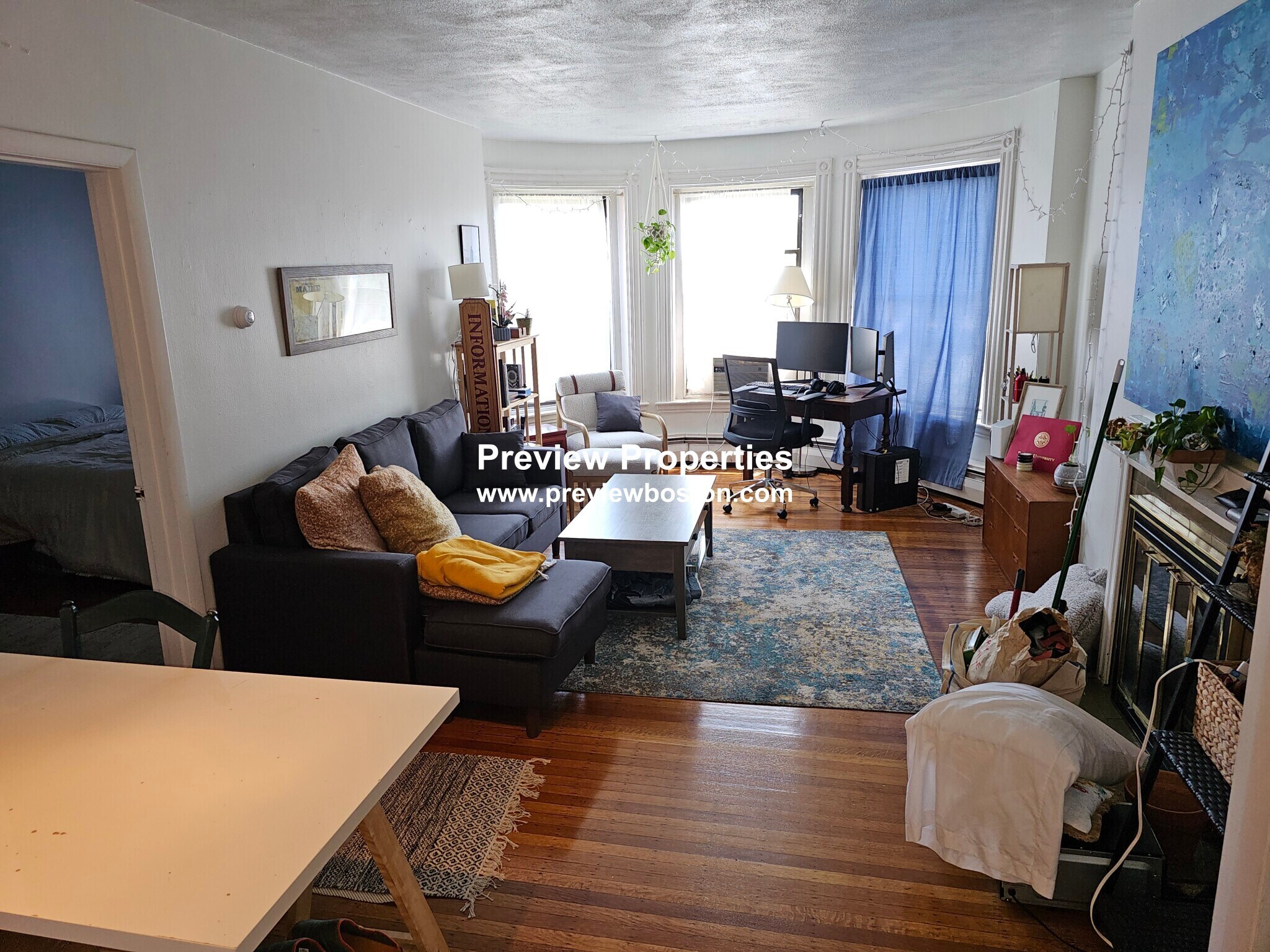 Building Photo - 922 Beacon St